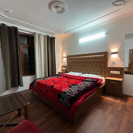 Hotel Premier Mall Road Manali المظهر الخارجي الصورة