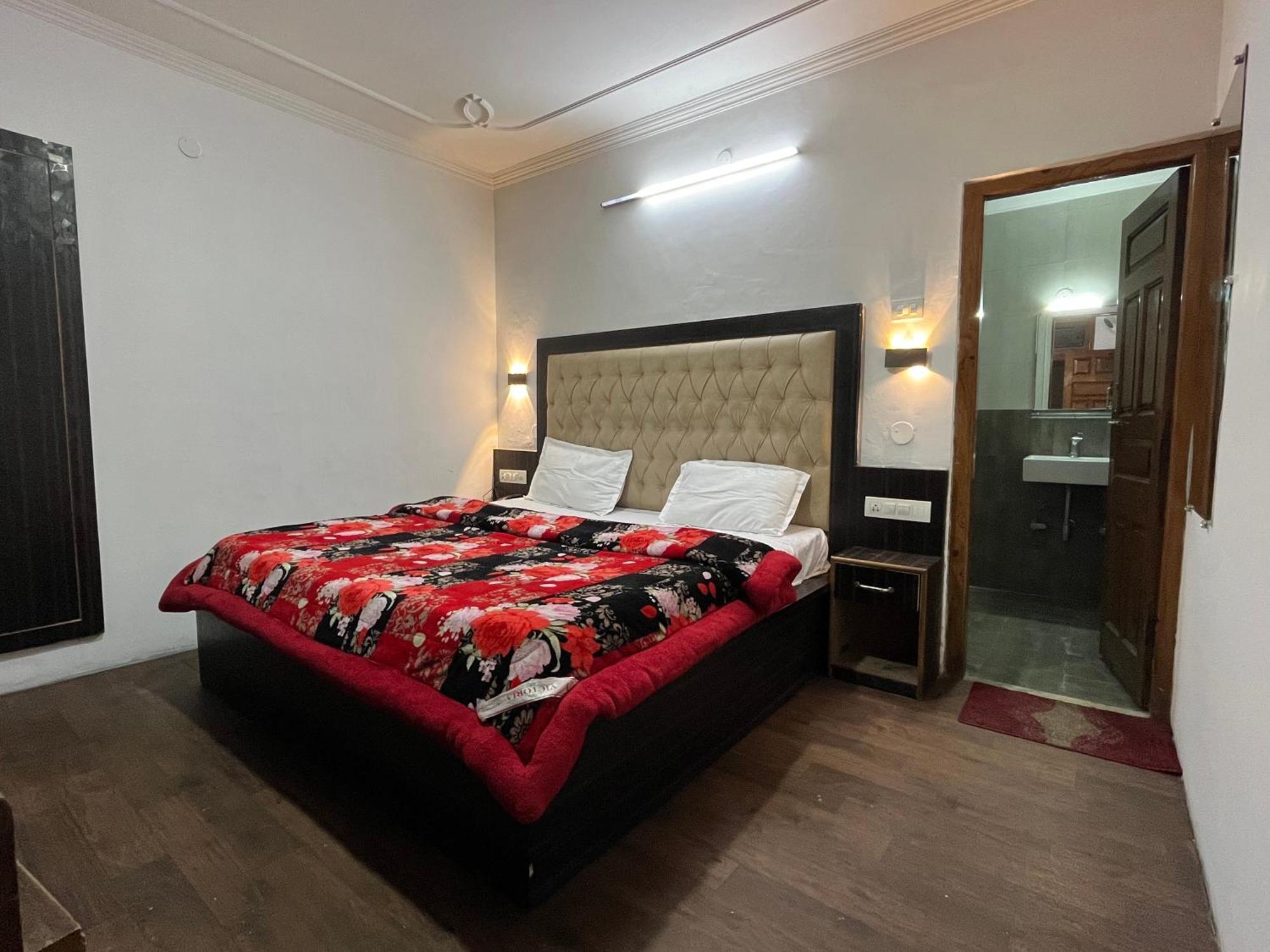 Hotel Premier Mall Road Manali المظهر الخارجي الصورة