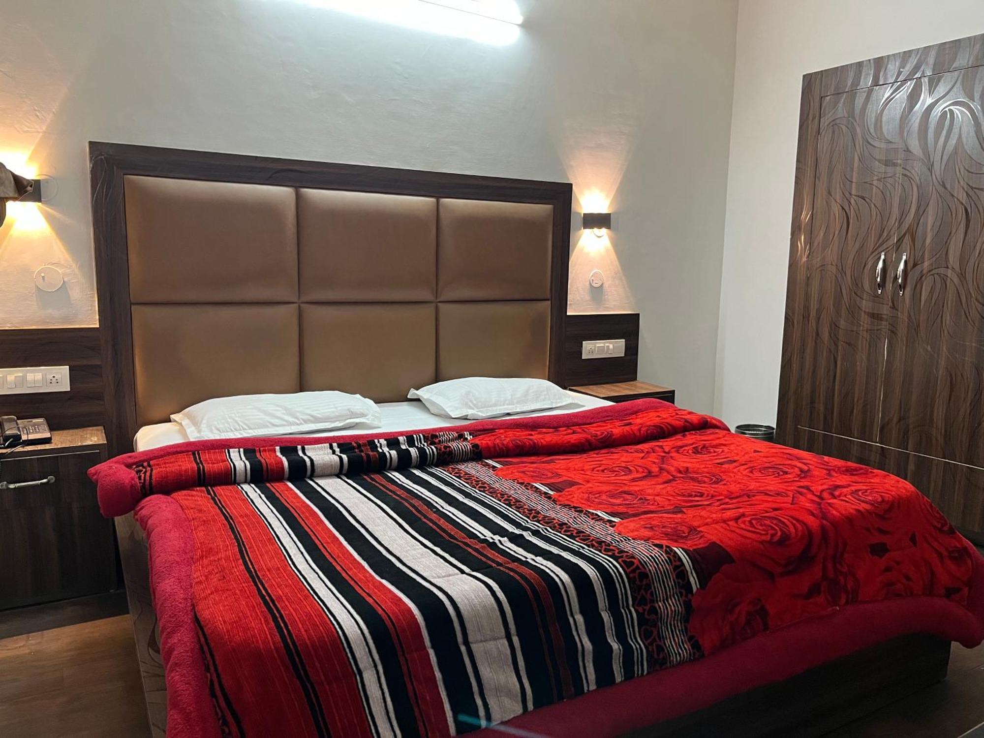 Hotel Premier Mall Road Manali المظهر الخارجي الصورة